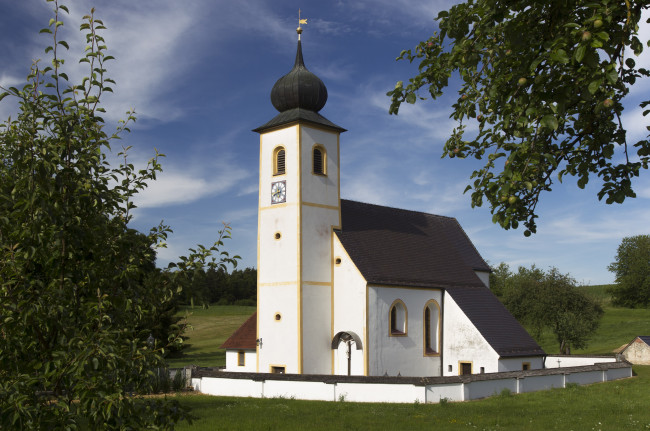 Simultankirche St.Magdalena in Götzendorf